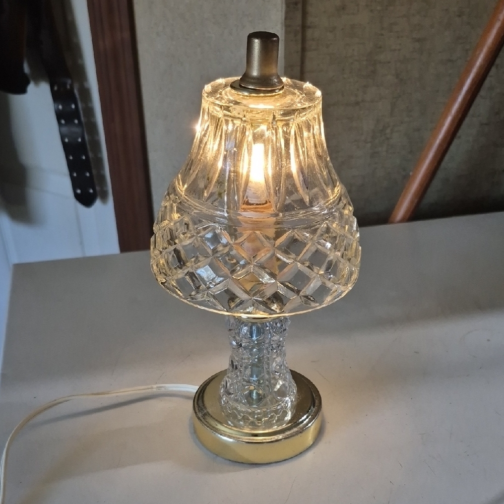 Crystal Table Lamp with Gold Base
